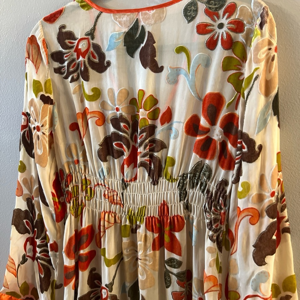 Bb Dress100% Silk wavy sleeves and sheer floral embroidery Sz M Multicolor F - Picture 12 of 15